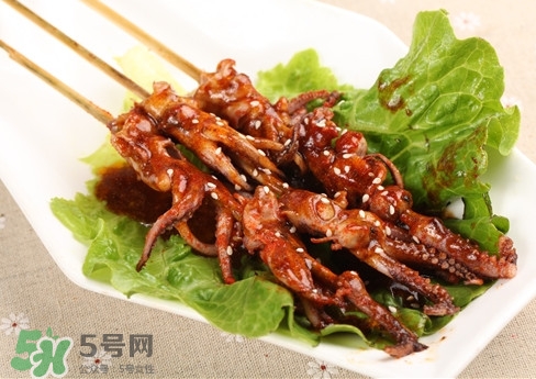 鐵板魷魚一串成本多少？魷魚怎么做好吃