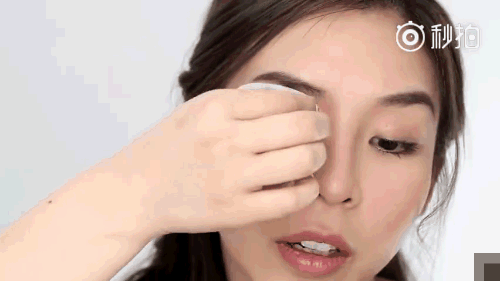 眼影貼怎么用？眼影貼使用方法