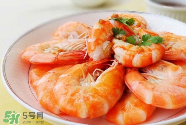 三伏貼可以吃蝦嗎？貼三伏貼可以吃龍蝦嗎？