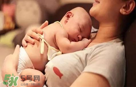 三伏天坐月子吃什么？三伏天坐月子可以開(kāi)空調(diào)嗎？