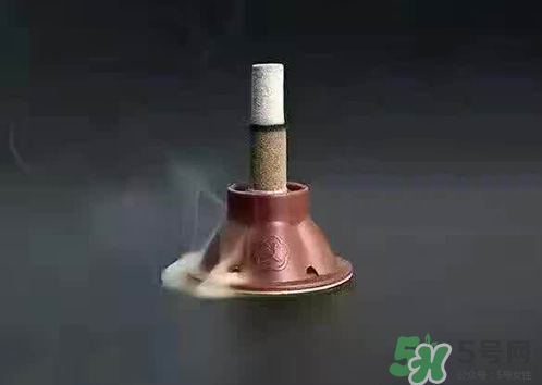 艾艾貼貼后出現(xiàn)水泡怎么回事？艾艾貼后有水泡怎么辦？