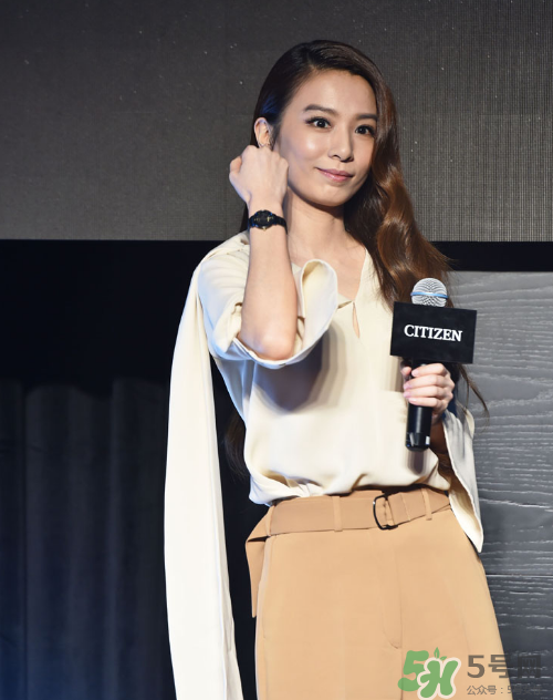 西鐵城hebe田馥甄簽名款腕表多少錢？西鐵城小黑表價(jià)格