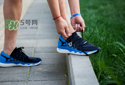 reebok floatride run腳感怎么樣？銳步floatride跑鞋測評