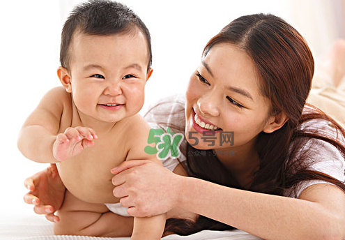 剖腹產(chǎn)后催乳按摩方法 剖腹產(chǎn)怎么催乳好？
