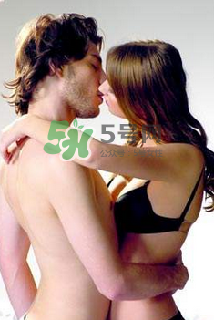 白酒加可樂是春藥？白酒加可樂喝了會怎樣？