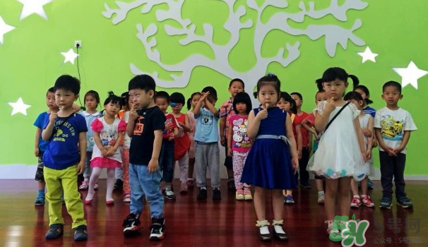 寶寶不去幼兒園怎么辦？寶寶不去幼兒園哭鬧怎么勸導(dǎo)？