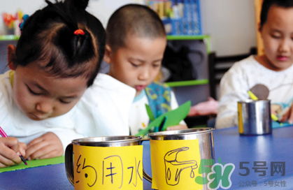 寶寶不去幼兒園怎么辦？寶寶不去幼兒園哭鬧怎么勸導(dǎo)？