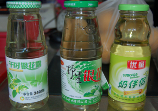 金銀花露一天能喝幾瓶？金銀花露一次喝多少？