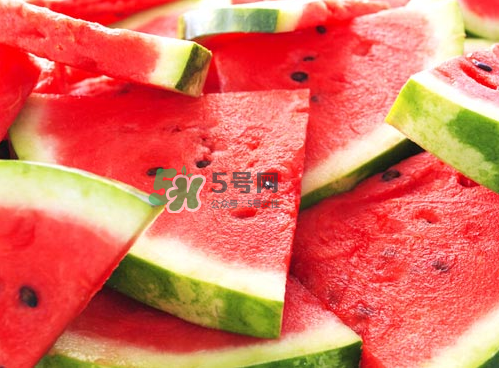 三伏天坐月子可以吃西瓜嗎？三伏天坐月子吃西瓜好嗎？
