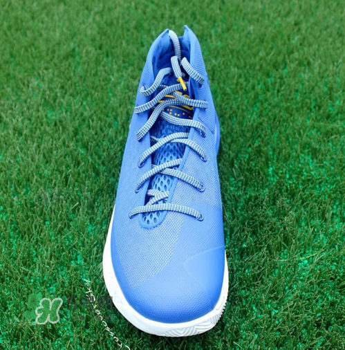 under armour curry 3zero上腳怎么樣？ua curry 3zero測評