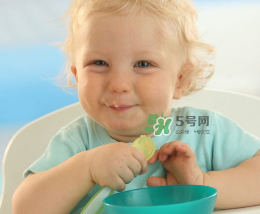 寶寶什么時(shí)候可以吃油？寶寶能吃油嗎？