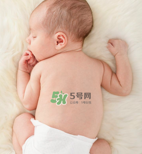 寶寶暑熱癥的癥狀 寶寶暑熱怎么辦？