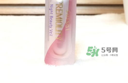 嘉娜寶玻尿酸美容液怎么樣？嘉娜寶玻尿酸美容液怎么用