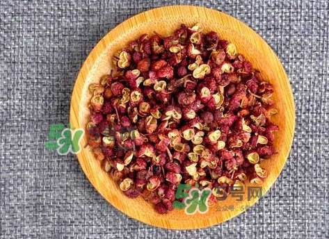 花椒水泡腳有什么功效？花椒水泡腳去濕氣嗎