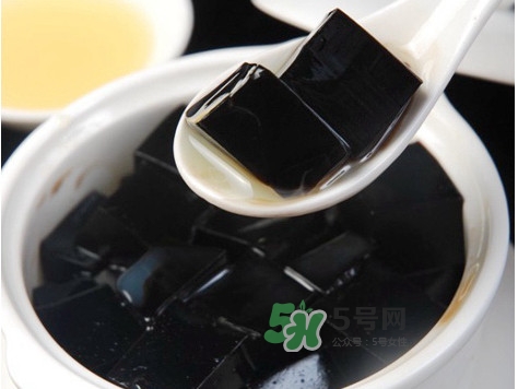 龜苓膏一天吃多少合適？龜苓膏一次吃多少克