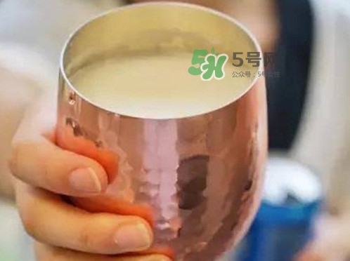 奶啤是酸奶的一種嗎？奶啤會(huì)不會(huì)醉？