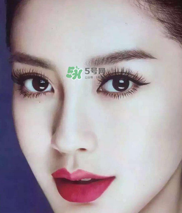 做美瞳線可以化妝嗎？紋美瞳線多久可以化妝？