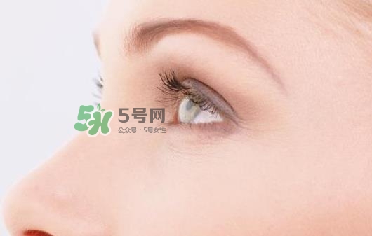 8月份可以割雙眼皮嗎？幾月份割雙眼皮最好？