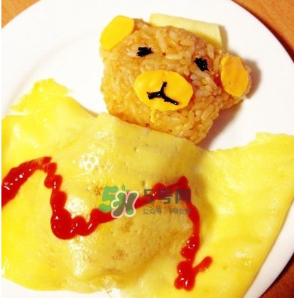 蛋包飯是哪國的料理？蛋包飯怎么做才能讓蛋包著飯