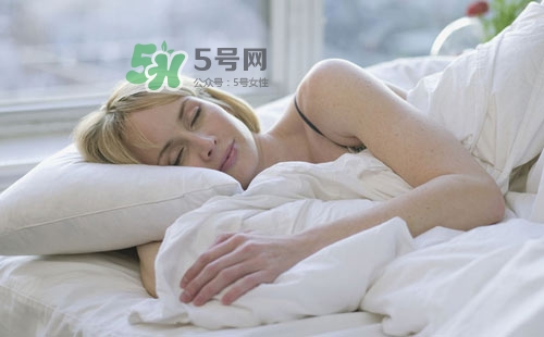 三伏天能曬被子嗎？三伏天曬被子好嗎？