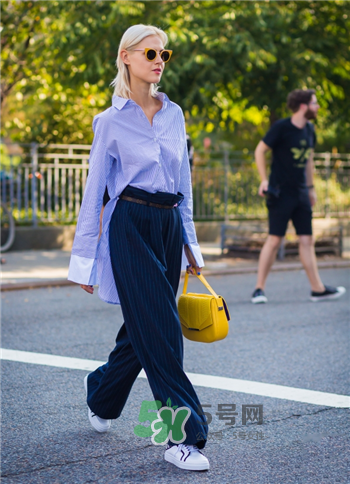 襯衣怎么扎進(jìn)褲子里？襯衣扎進(jìn)褲子里的時(shí)尚穿法