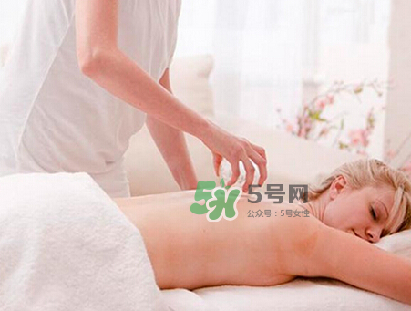 三伏天拔罐后多久可以洗澡？三伏天拔罐后注意事項(xiàng)