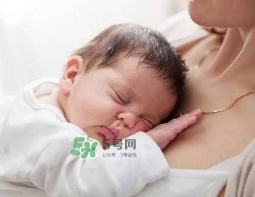 三伏天坐月子可以開(kāi)窗戶(hù)嗎？夏天坐月子能開(kāi)窗戶(hù)嗎？