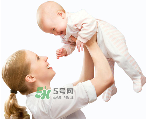 三伏天坐月子可以出門嗎？坐月子多久可以出門？