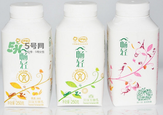  冠益乳和暢輕哪個好？冠益乳好還是暢輕好
