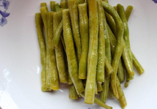 酸豇豆炒什么好吃？酸豇豆可以炒什么