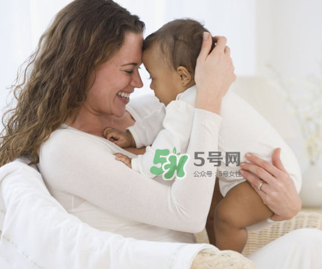 哺乳期上火對寶寶有什么影響？哺乳期上火會影響寶寶上火嗎？