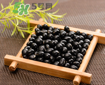 黑豆怎么吃促進排卵？什么時候吃黑豆促排卵？