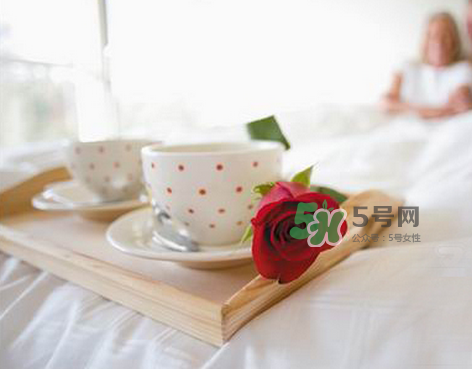 坐月子吃素應該吃什么？吃素坐月子怎么坐？