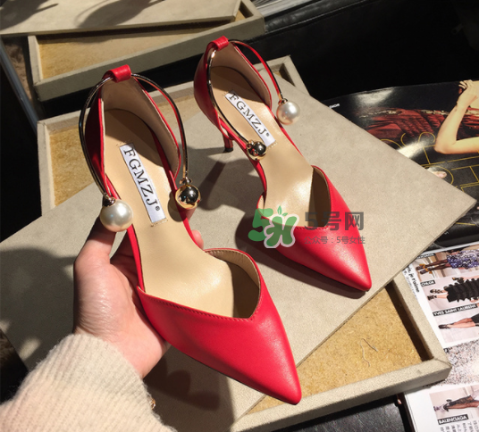閏六月給老婆買什么？閏六月為什么要給老婆買紅鞋？