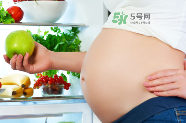 頭胎有妊娠線二胎沒有是因?yàn)閷殞毿詣e不一樣嗎？