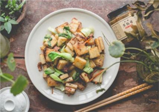 隔夜菜放冰箱能吃嗎？吃隔夜菜有哪些危害？