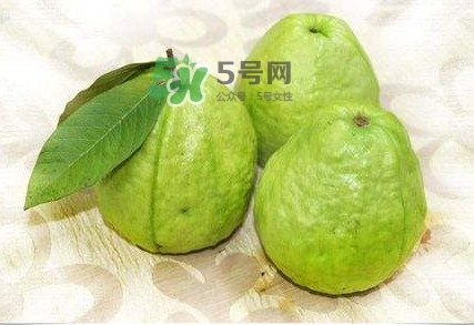 芭樂要削皮嗎？吃芭樂有什么好處？