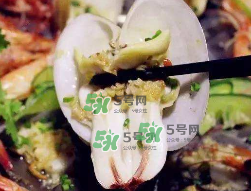 花蛤沒開口能吃嗎？花蛤不張嘴是不是死了？