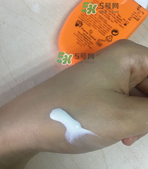 雅漾防曬霜怎么樣？雅漾防曬霜防水嗎？