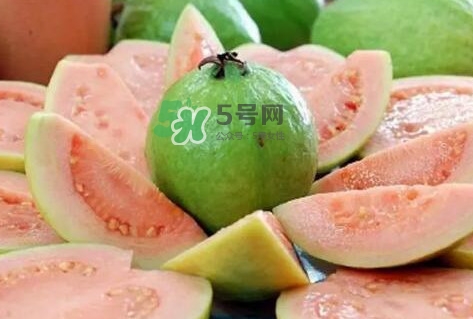 芭樂要削皮嗎？吃芭樂有什么好處？