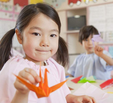 孩子在幼兒園受欺負(fù)怎么辦？孩子在幼兒園不合群怎么辦？