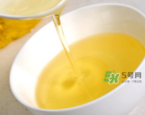 轉(zhuǎn)基因大豆油能吃嗎？轉(zhuǎn)基因大豆油有什么危害？