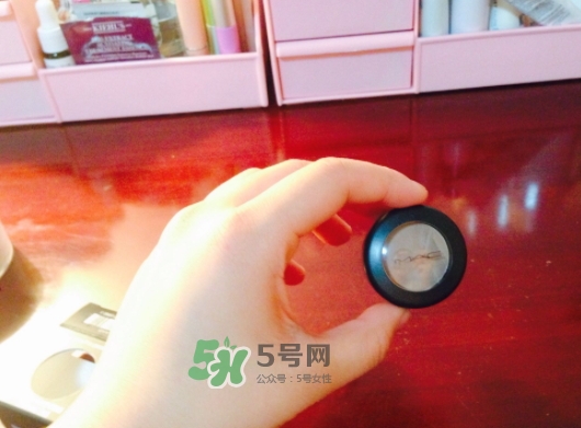 mac時(shí)尚焦點(diǎn)小眼影多少錢？mac焦點(diǎn)小眼影專柜價(jià)格