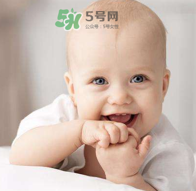 對(duì)寶寶大腦好的食物有哪些？寶寶吃什么補(bǔ)腦？