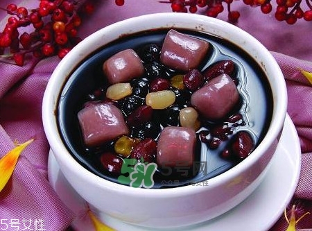 燒仙草是什么做的？燒仙草是發(fā)物嗎