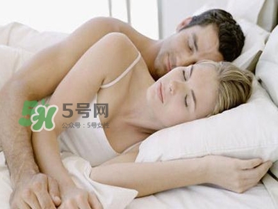 安全套越薄越好嗎？超薄避孕套會破嗎？