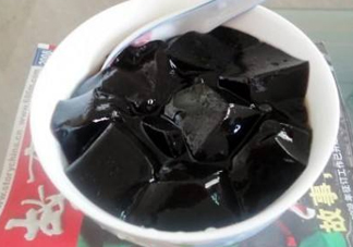 燒仙草是黑涼粉嗎？燒仙草和黑涼粉的區(qū)別