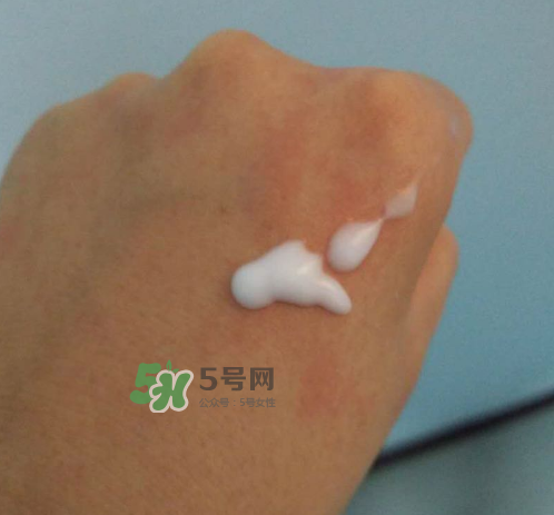 溫碧泉明星復(fù)合水精華怎么用？溫碧泉明星復(fù)合水精華用法