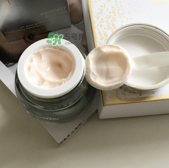 赫蓮娜至美溯顏菁華霜好用嗎？赫蓮娜至美溯顏菁華霜怎么樣？