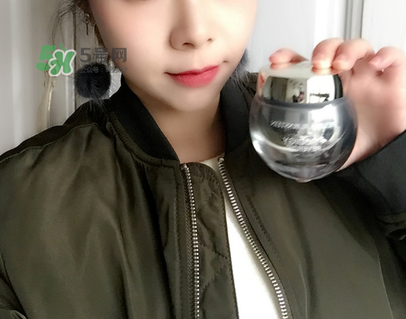 赫蓮娜至美溯顏菁華霜好用嗎？赫蓮娜至美溯顏菁華霜怎么樣？